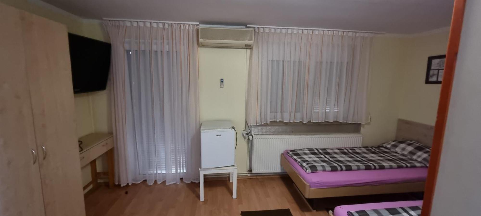 Pensiunea Zodiac Timisoara Bagian luar foto